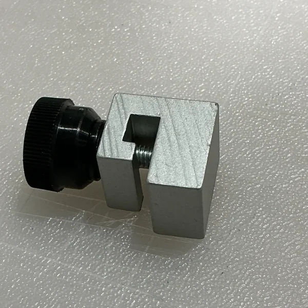 Logan Squaring Arm Stop & 112 Screw - L134