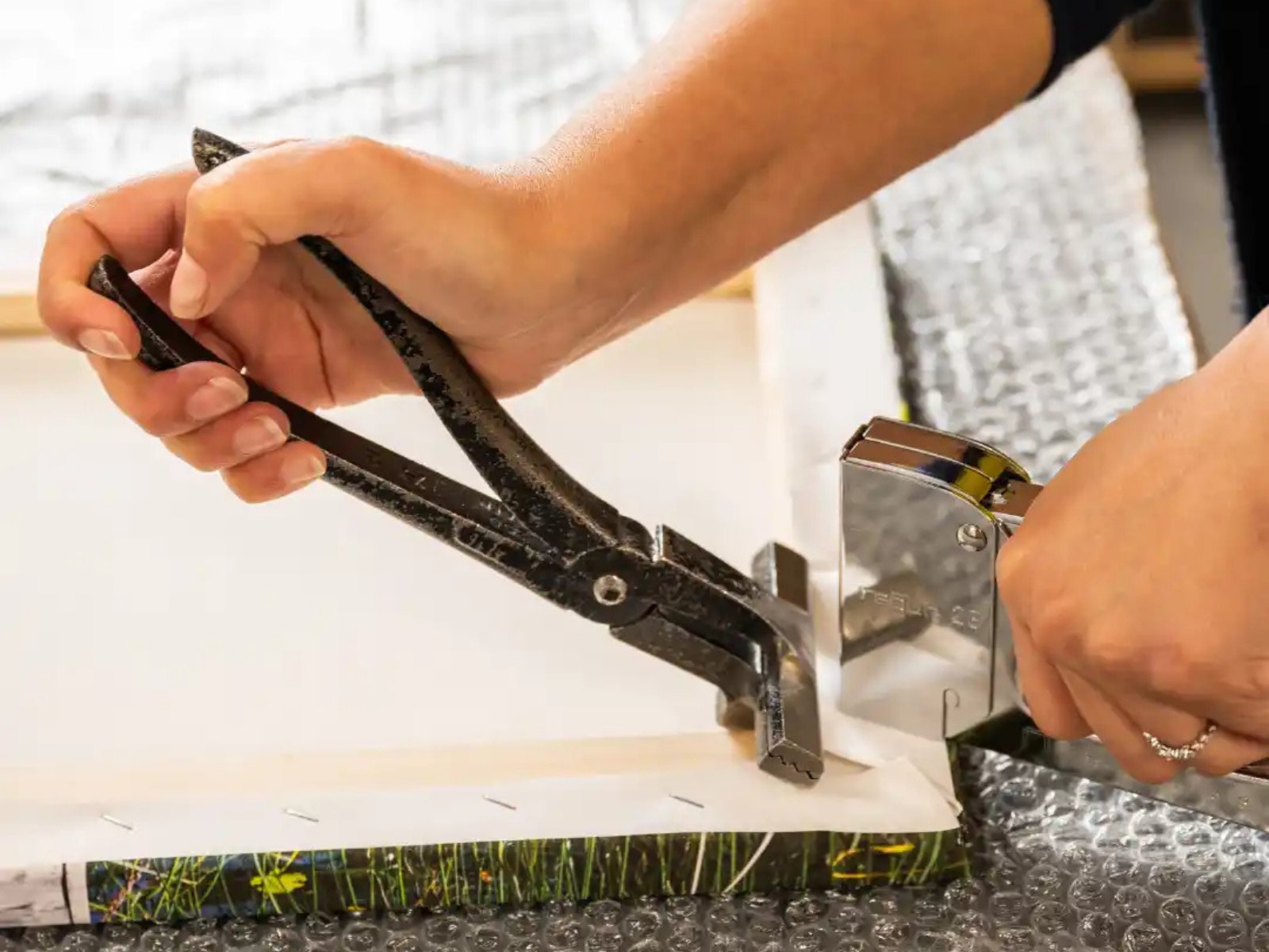 Canvas Framing Workshop Course Picture